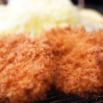 『美味しんぼ』の「トンカツをいつでも食える」という名言から学ぶ仏教の「中道」の教え