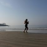 海辺を走る時間に見えた、運動と仏教の教え